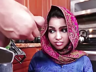 Arab teen Ada gets a warm pussy Cream in their house